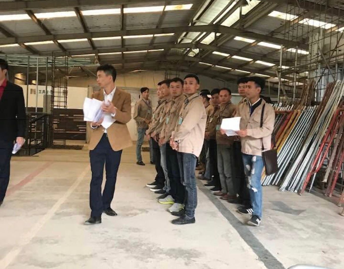 Roll call during worker selection