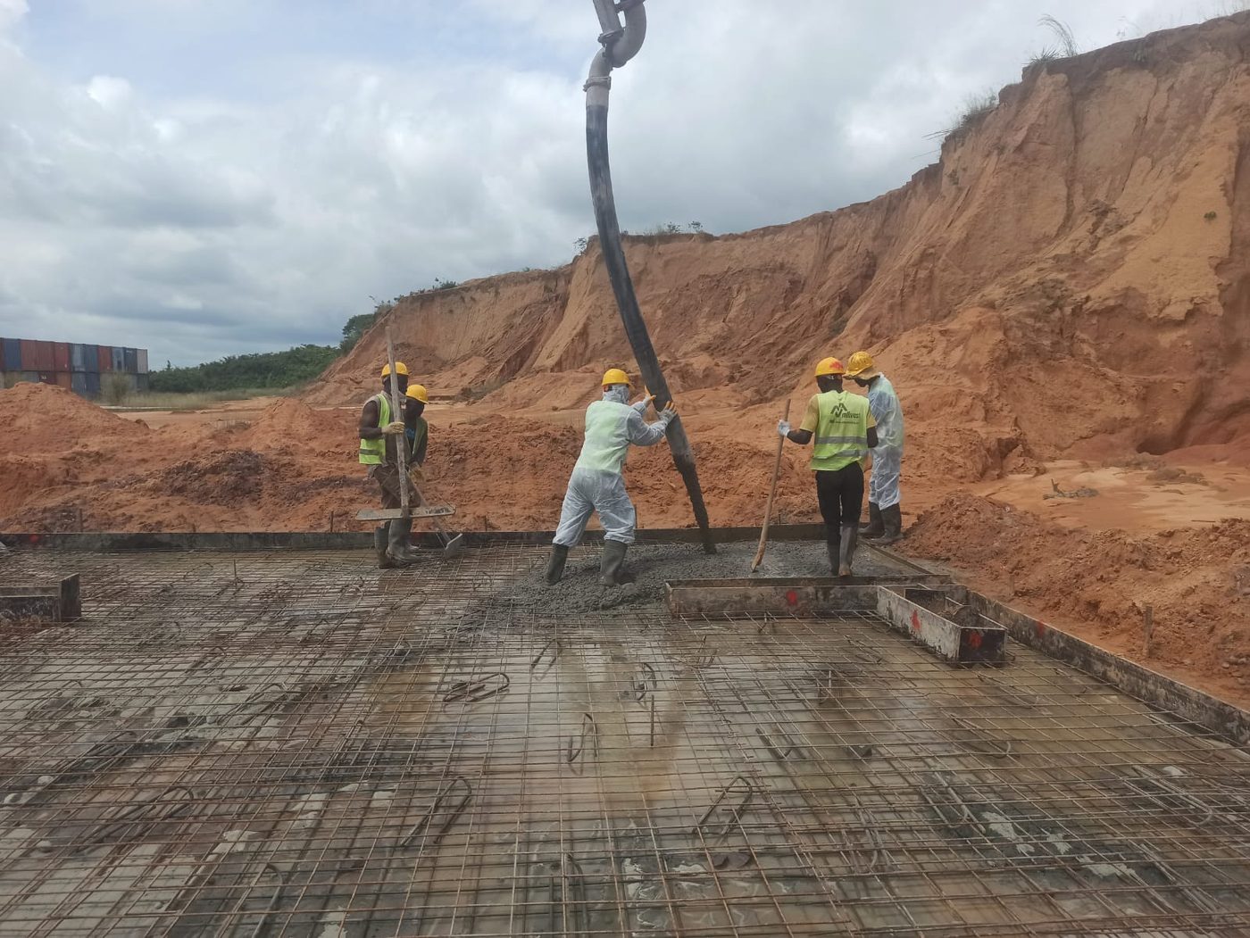Pump line in action on the raft pour
