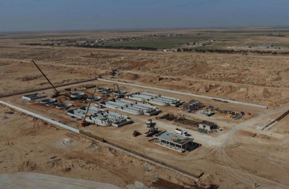 Desert infrastructure megasite from above