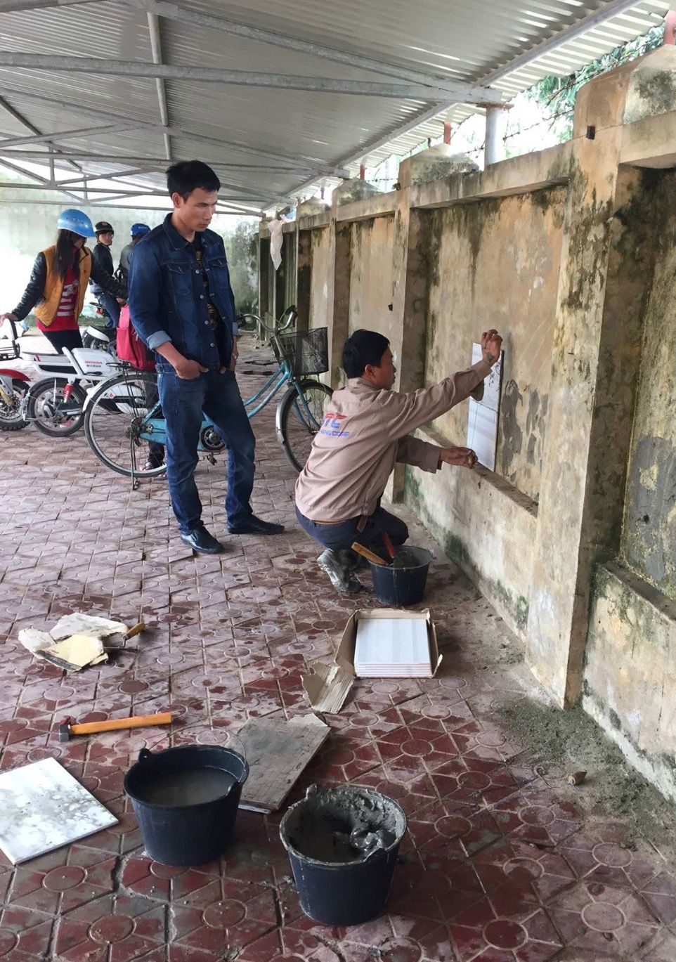 Tiling trade test during worker selection